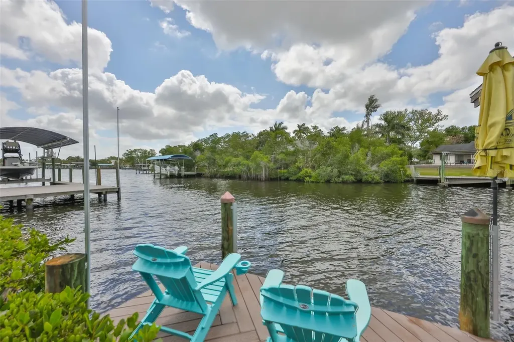 6907 9th Avenue NW Bradenton FL 34209