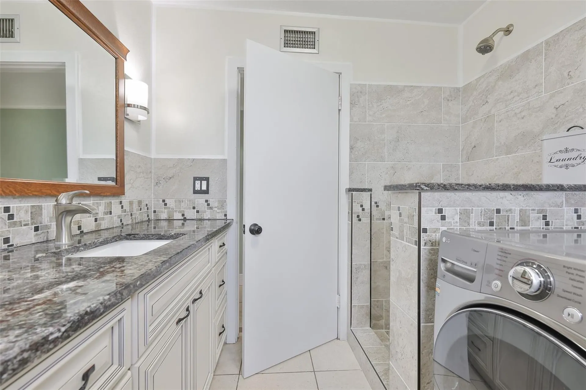 6907 9th Avenue NW Bradenton FL 34209