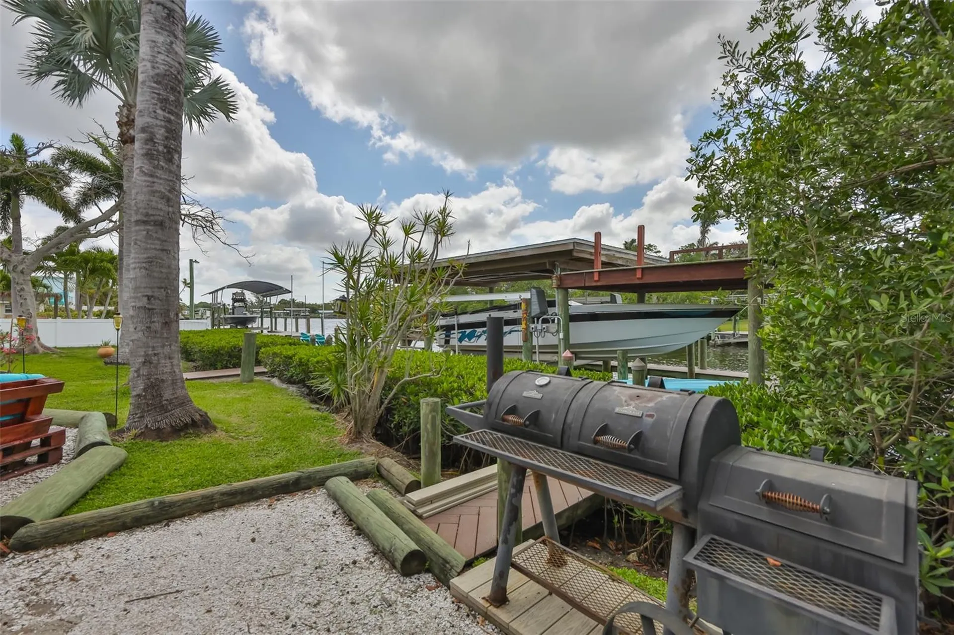 6907 9th Avenue NW Bradenton FL 34209