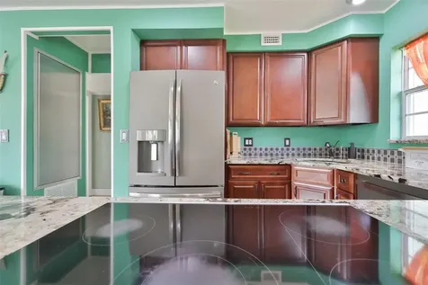 6907 9th Avenue NW Bradenton FL 34209