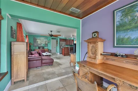 6907 9th Avenue NW Bradenton FL 34209