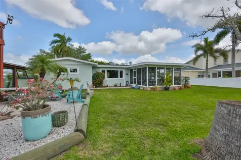 6907 9th Avenue NW Bradenton FL 34209