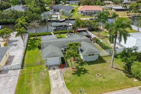 6907 9th Avenue NW Bradenton FL 34209