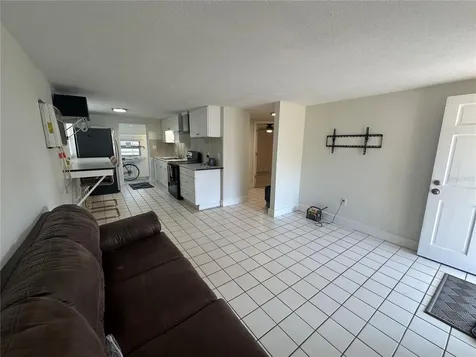 918 E 121st Avenue Tampa FL 33612
