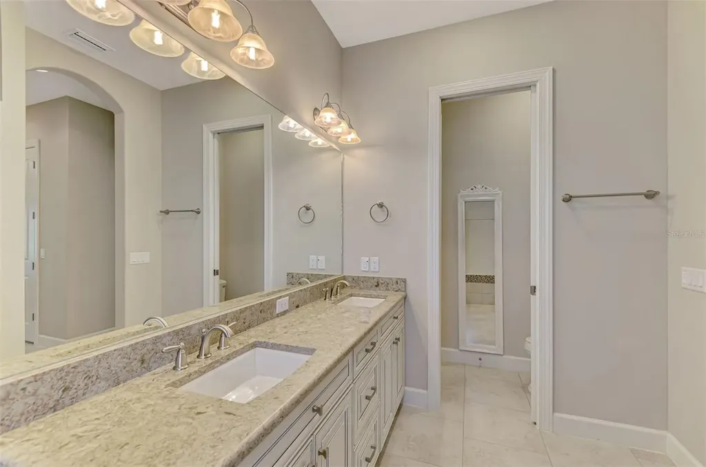 4129 Cascina Way Sarasota FL 34238