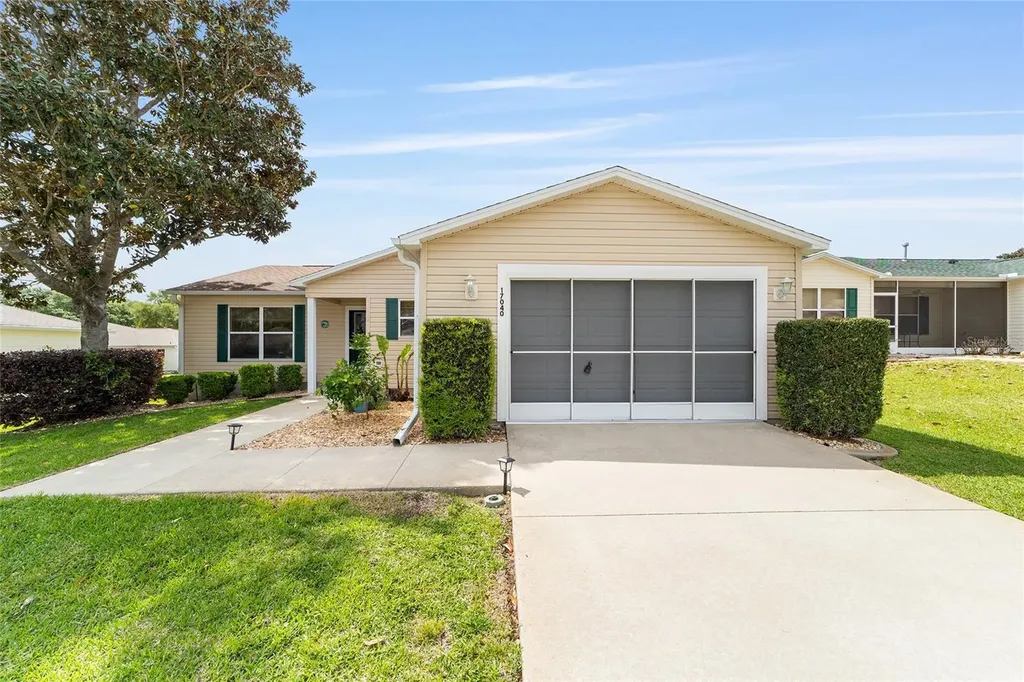 17040 SE 96th Chapelwood Circle The Villages FL 32162
