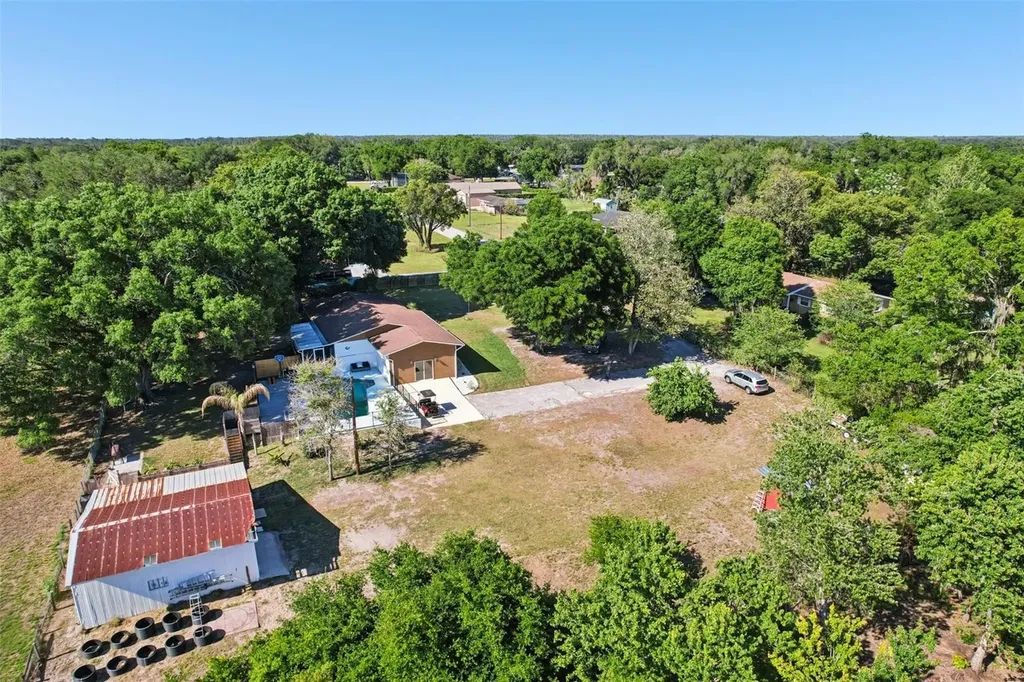 8904 Clayton Lane Lakeland FL 33809