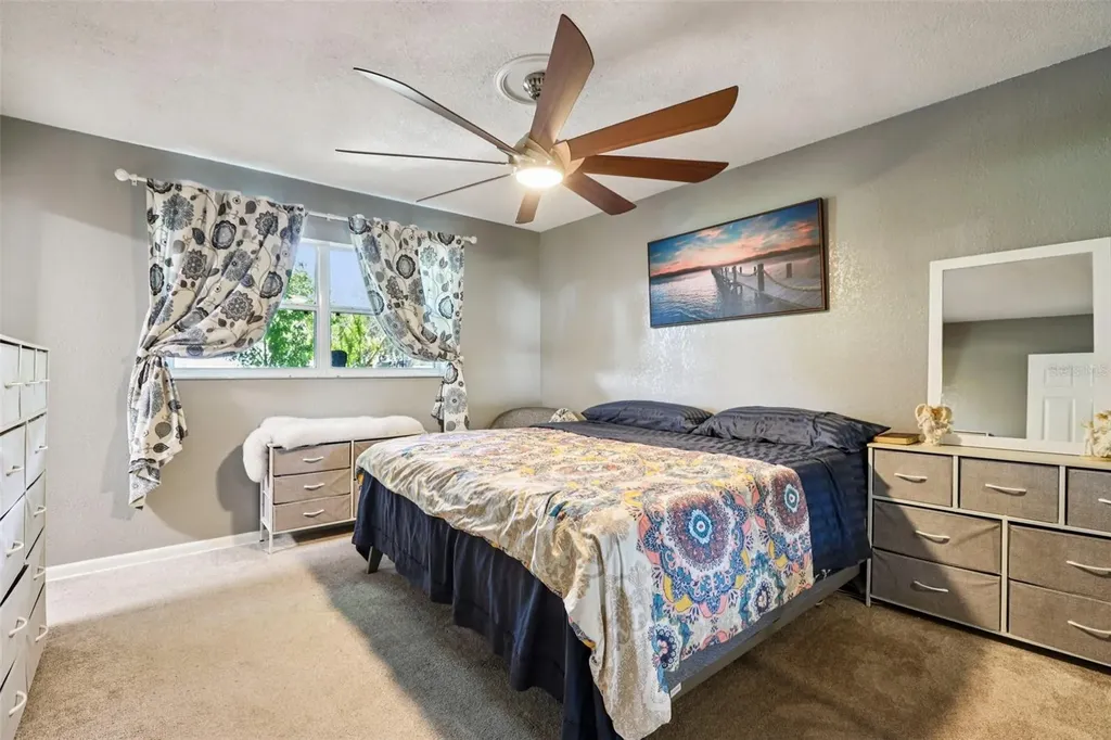 8904 Clayton Lane Lakeland FL 33809