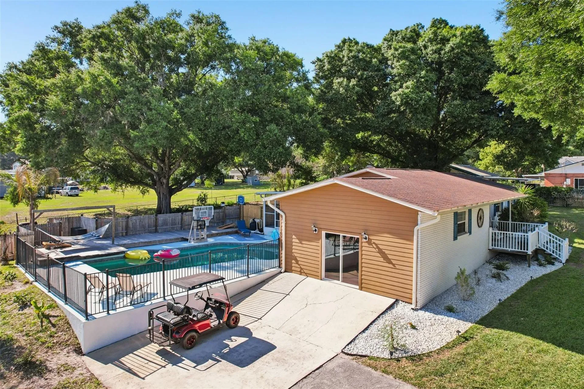 8904 Clayton Lane Lakeland FL 33809