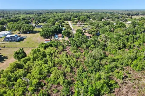 8904 Clayton Lane Lakeland FL 33809