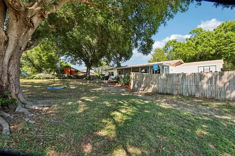 8904 Clayton Lane Lakeland FL 33809