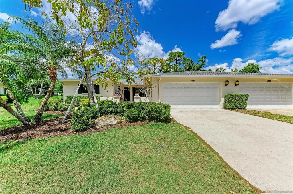 7160 Fairway Bend Circle Sarasota FL 34243