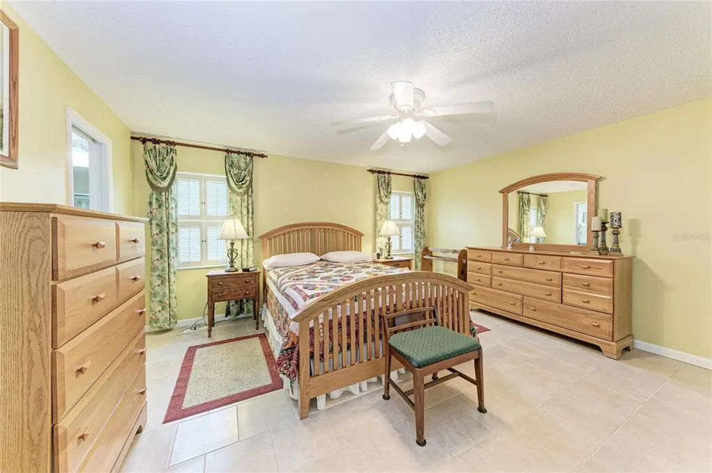 7160 Fairway Bend Circle Sarasota FL 34243