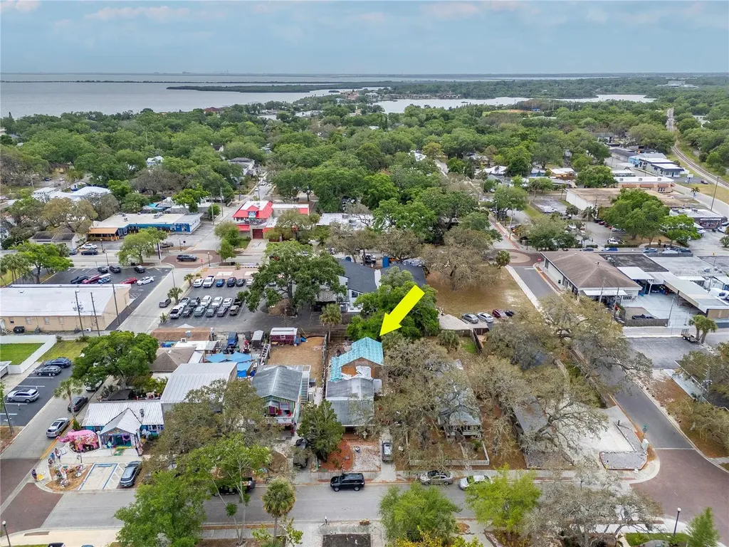 734 2nd Street N Safety Harbor FL 34695