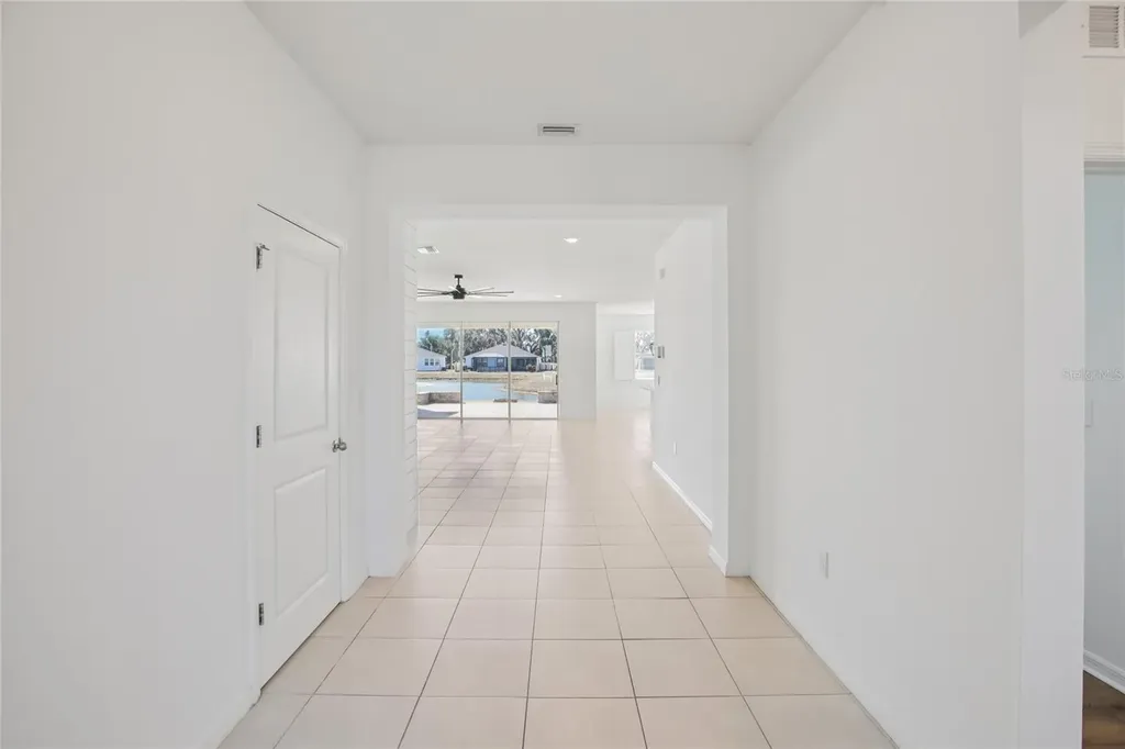 10747 Laxer Cay Loop San Antonio FL 33576