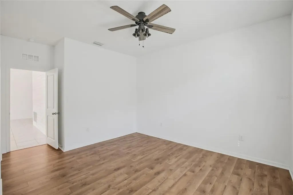 10747 Laxer Cay Loop San Antonio FL 33576