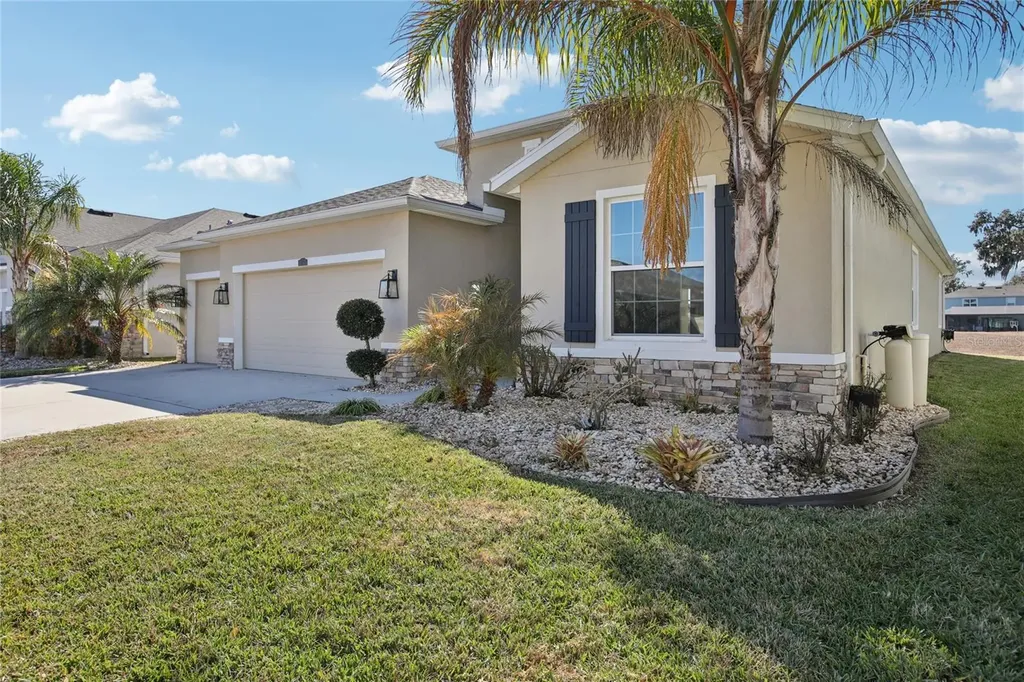 10747 Laxer Cay Loop San Antonio FL 33576