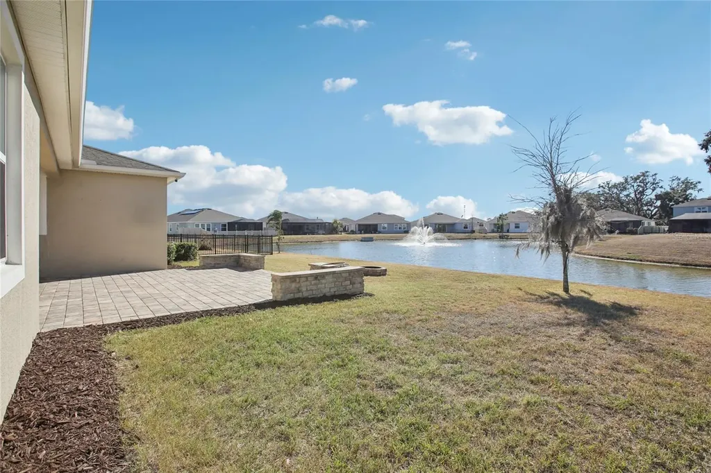10747 Laxer Cay Loop San Antonio FL 33576