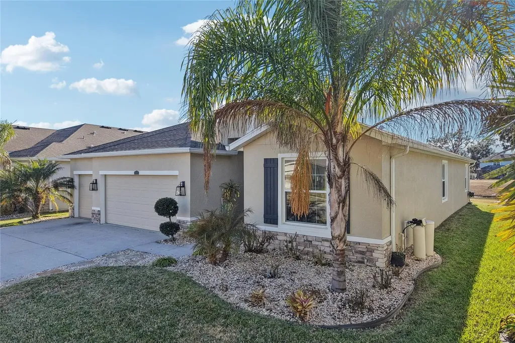 10747 Laxer Cay Loop San Antonio FL 33576