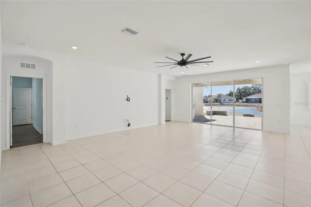 10747 Laxer Cay Loop San Antonio FL 33576