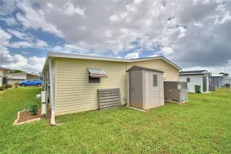 6773 Brentwood Drive NE Winter Haven FL 33881