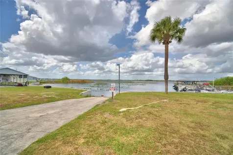 6773 Brentwood Drive NE Winter Haven FL 33881
