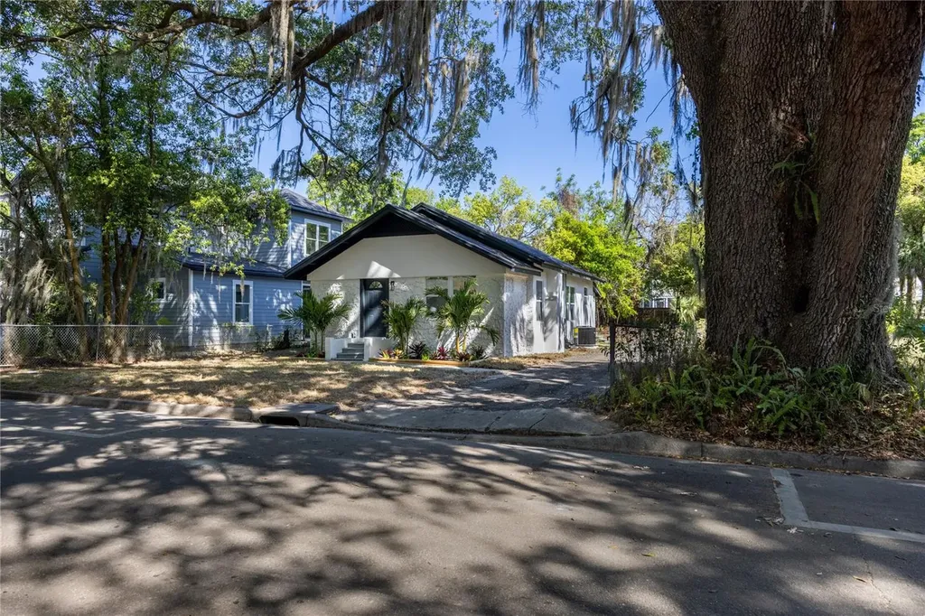 418 NW 3rd Avenue Gainesville FL 32601