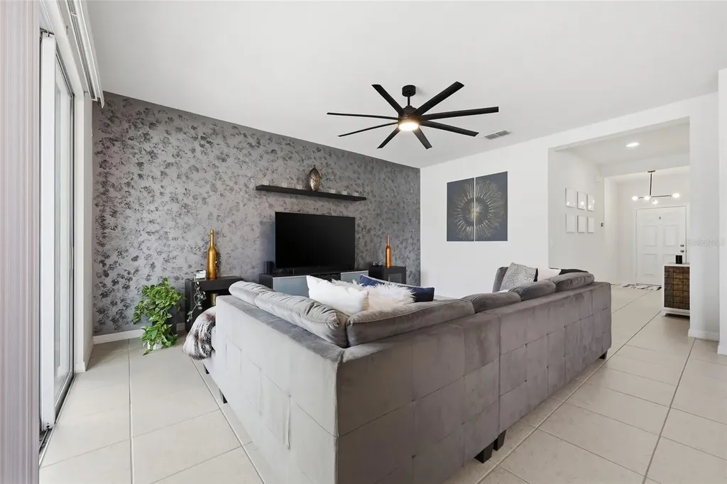 2864 Running Brook Circle Kissimmee FL 34744
