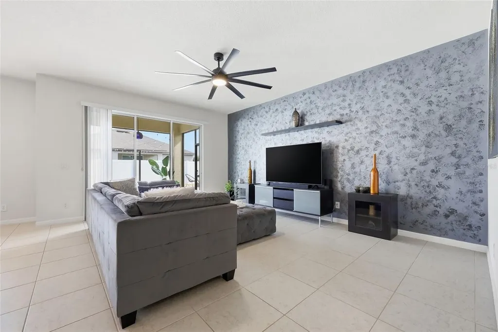 2864 Running Brook Circle Kissimmee FL 34744