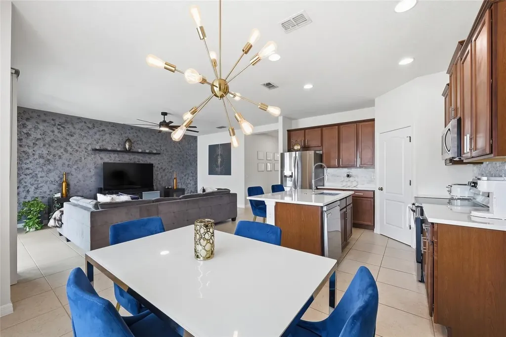2864 Running Brook Circle Kissimmee FL 34744