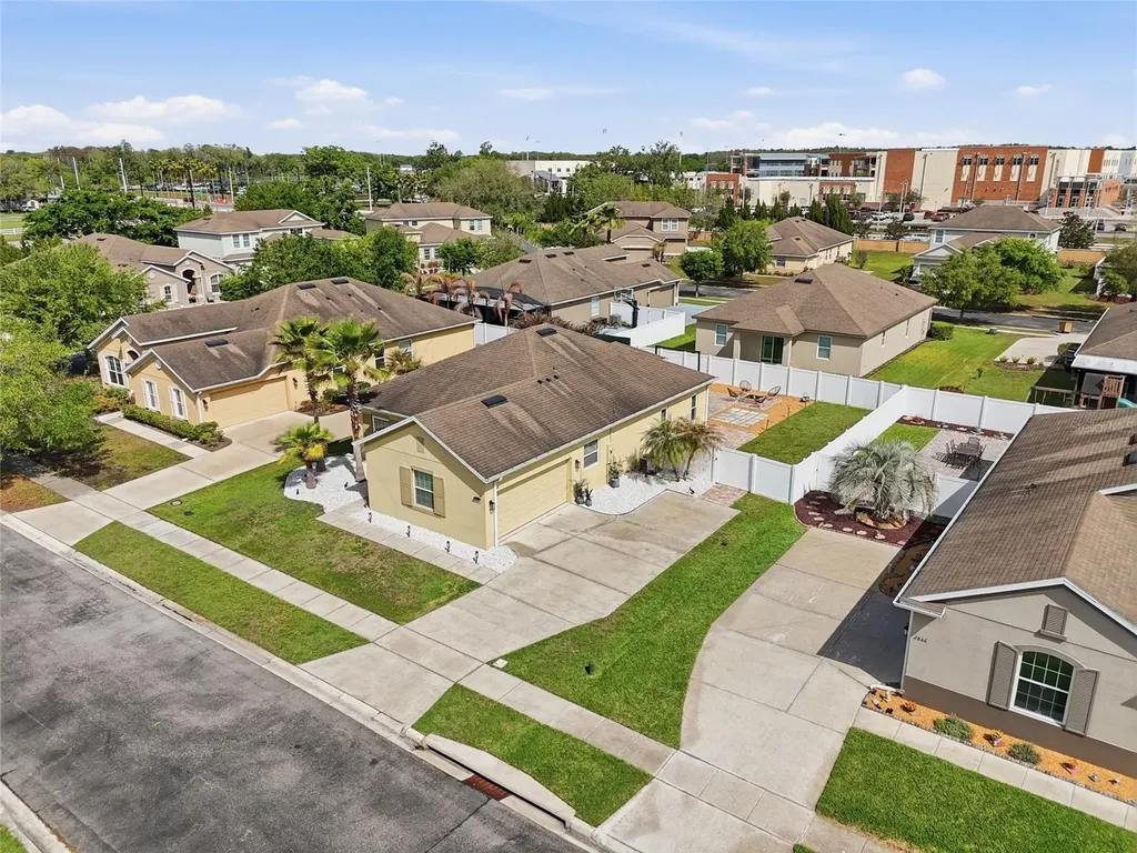 2864 Running Brook Circle Kissimmee FL 34744