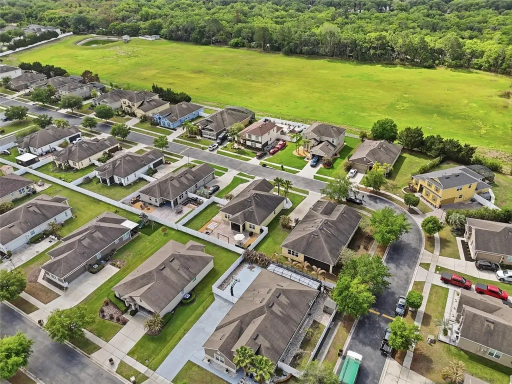 2864 Running Brook Circle Kissimmee FL 34744