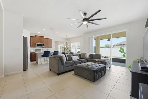 2864 Running Brook Circle Kissimmee FL 34744