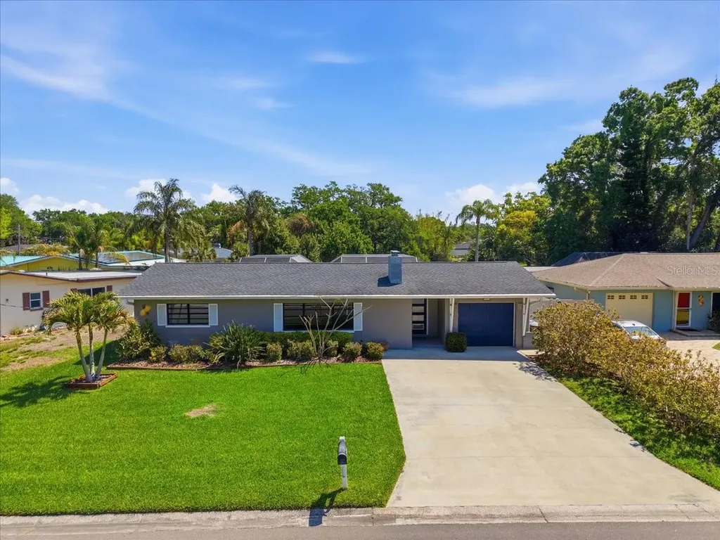 1023 Idlewild Drive N Dunedin FL 34698