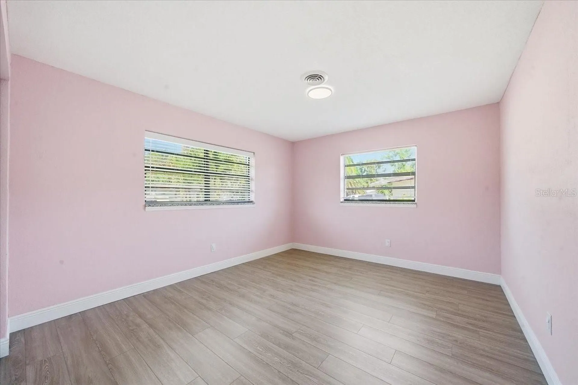 1023 Idlewild Drive N Dunedin FL 34698