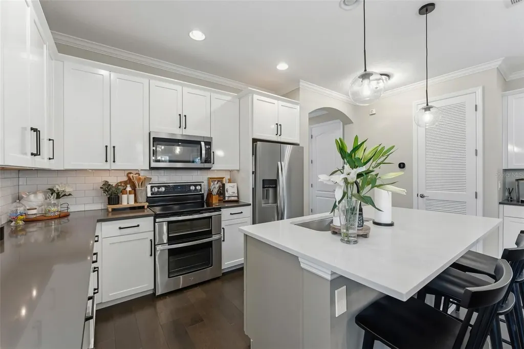 8189 Laureate Boulevard Orlando FL 32827