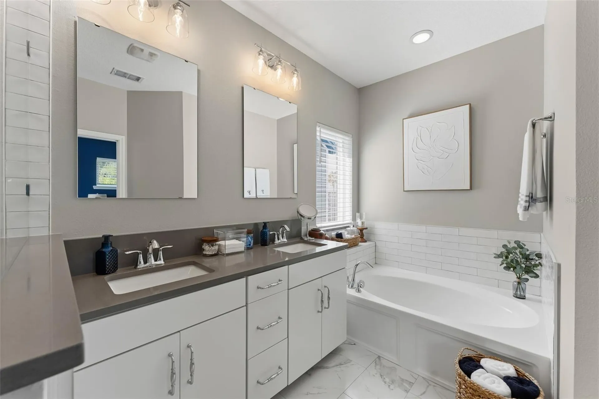 8189 Laureate Boulevard Orlando FL 32827