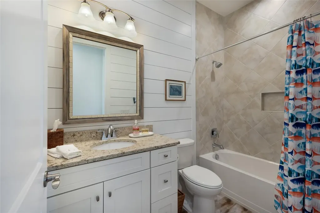 318 Compass Point Drive Bradenton FL 34209