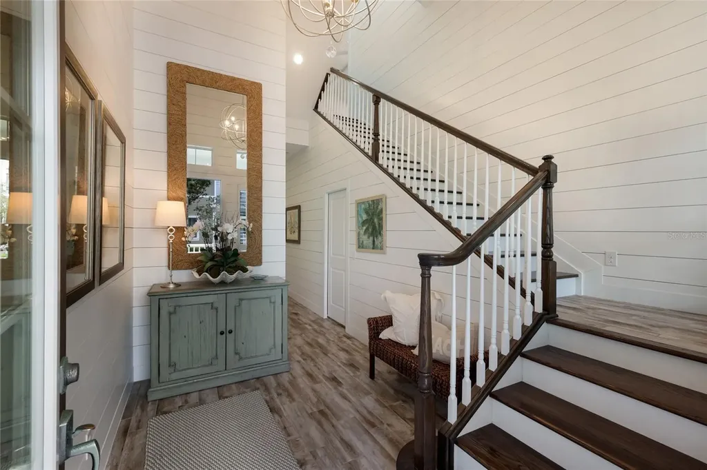 318 Compass Point Drive Bradenton FL 34209