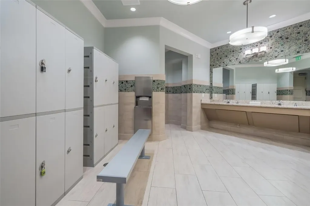 318 Compass Point Drive Bradenton FL 34209