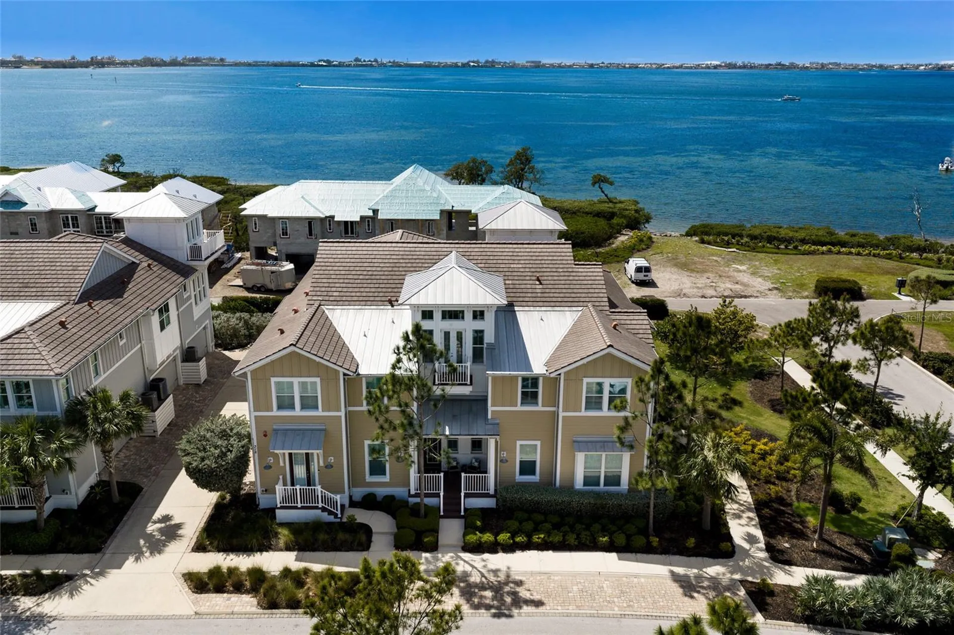 318 Compass Point Drive Bradenton FL 34209