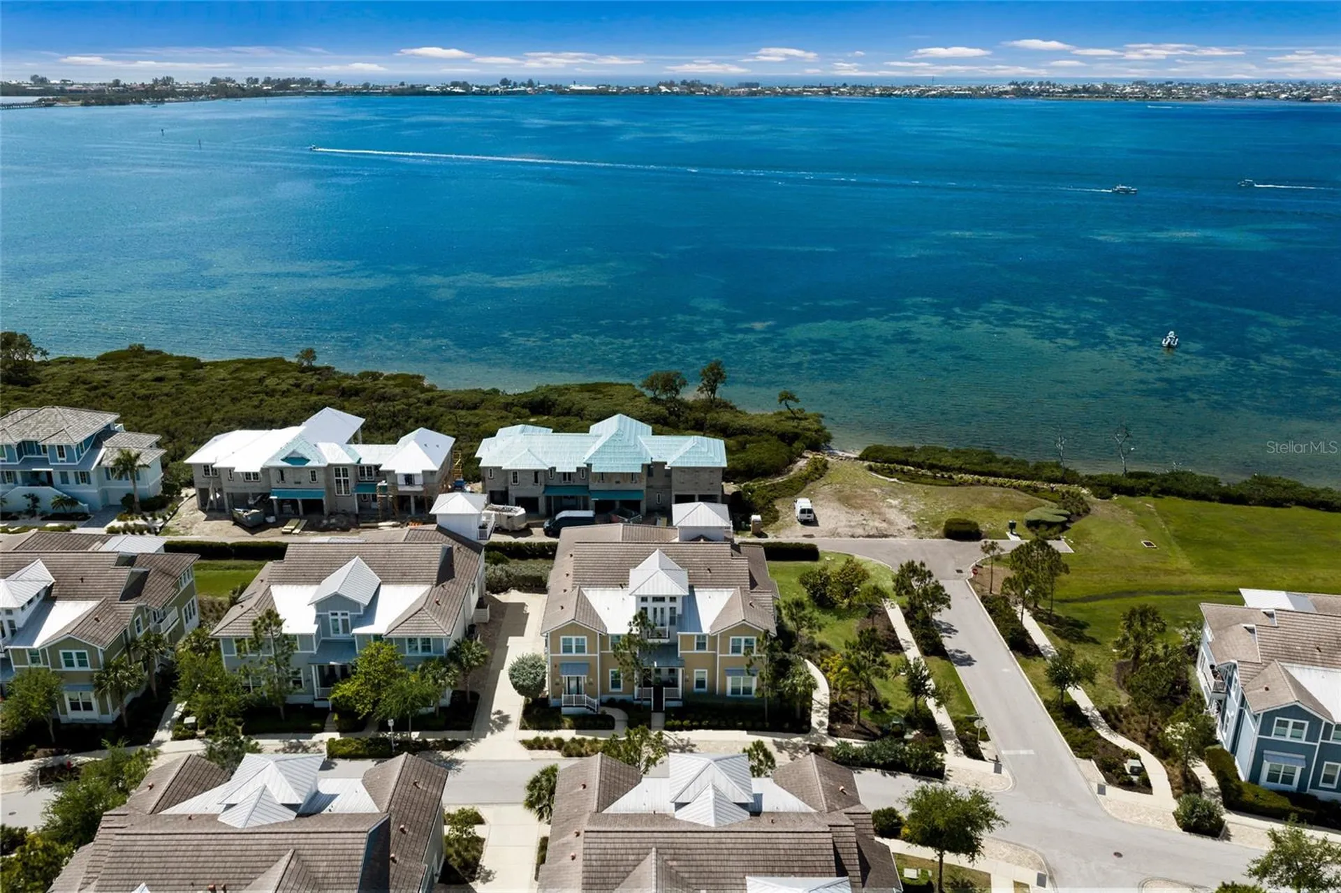 318 Compass Point Drive Bradenton FL 34209