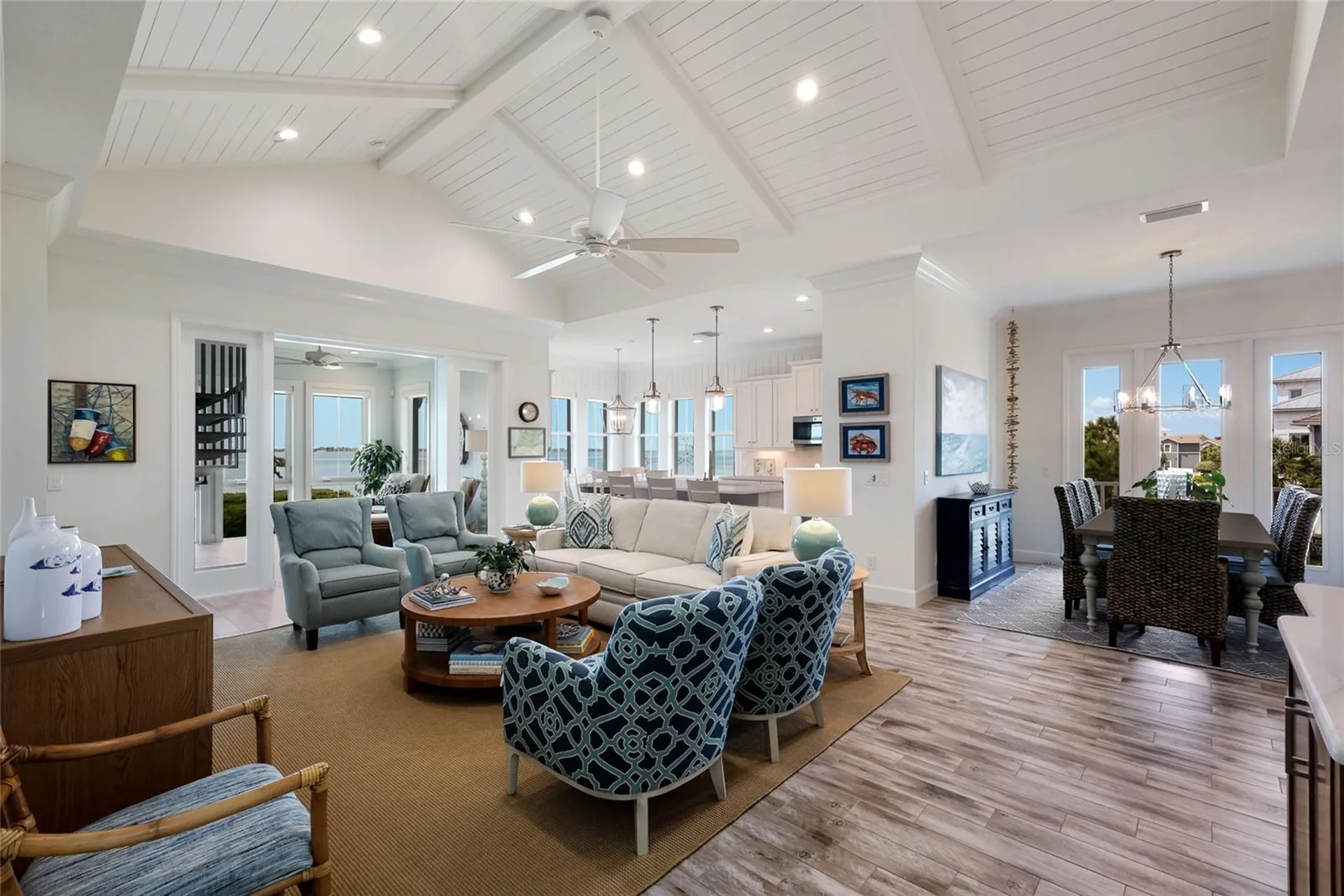 318 Compass Point Drive Bradenton FL 34209