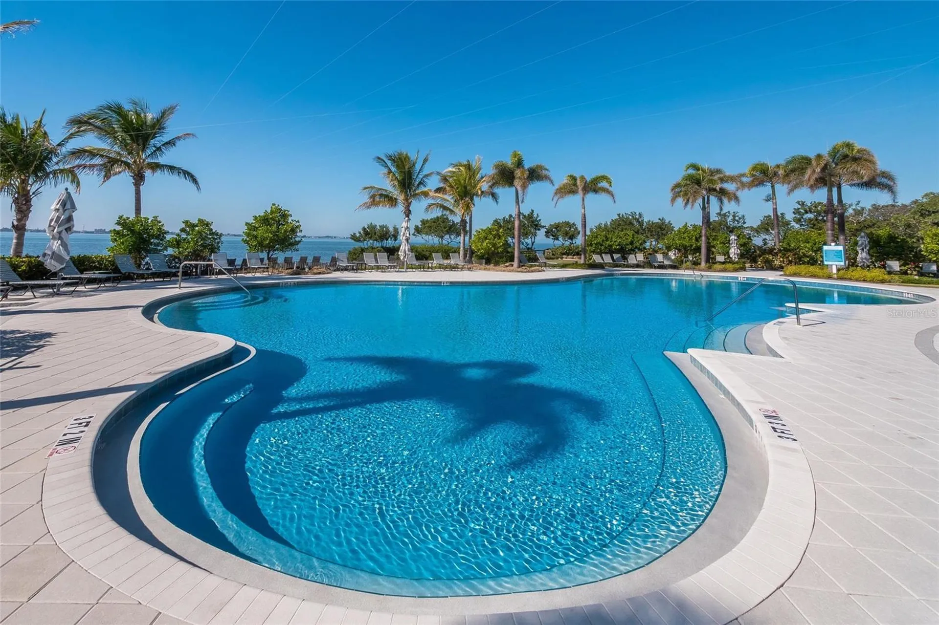 318 Compass Point Drive Bradenton FL 34209