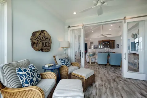 318 Compass Point Drive Bradenton FL 34209