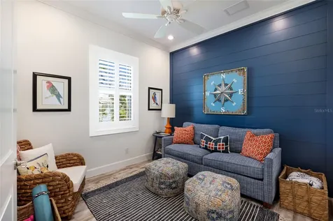 318 Compass Point Drive Bradenton FL 34209