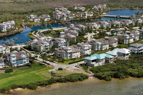 318 Compass Point Drive Bradenton FL 34209
