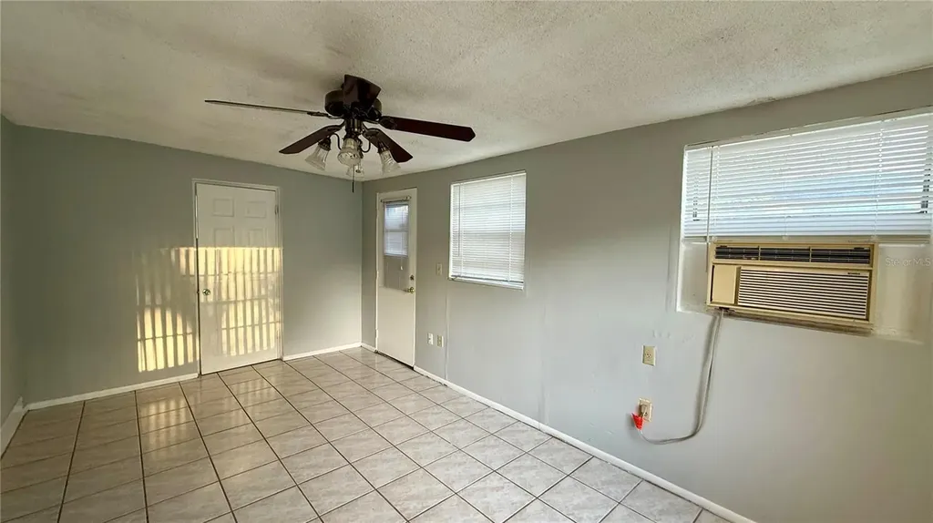 724 Lincoln Street Kissimmee FL 34741