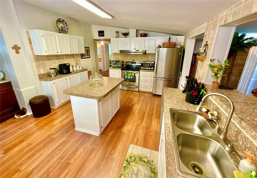 129 Crystal Lake Drive Melrose FL 32666