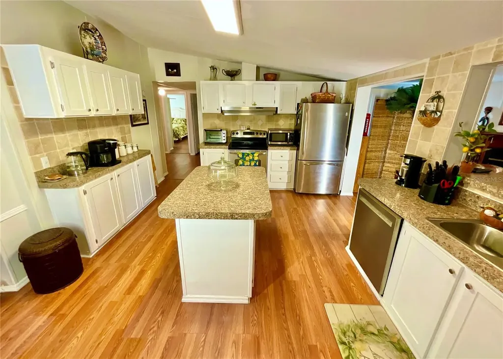 129 Crystal Lake Drive Melrose FL 32666